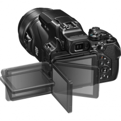 NIKON P1100